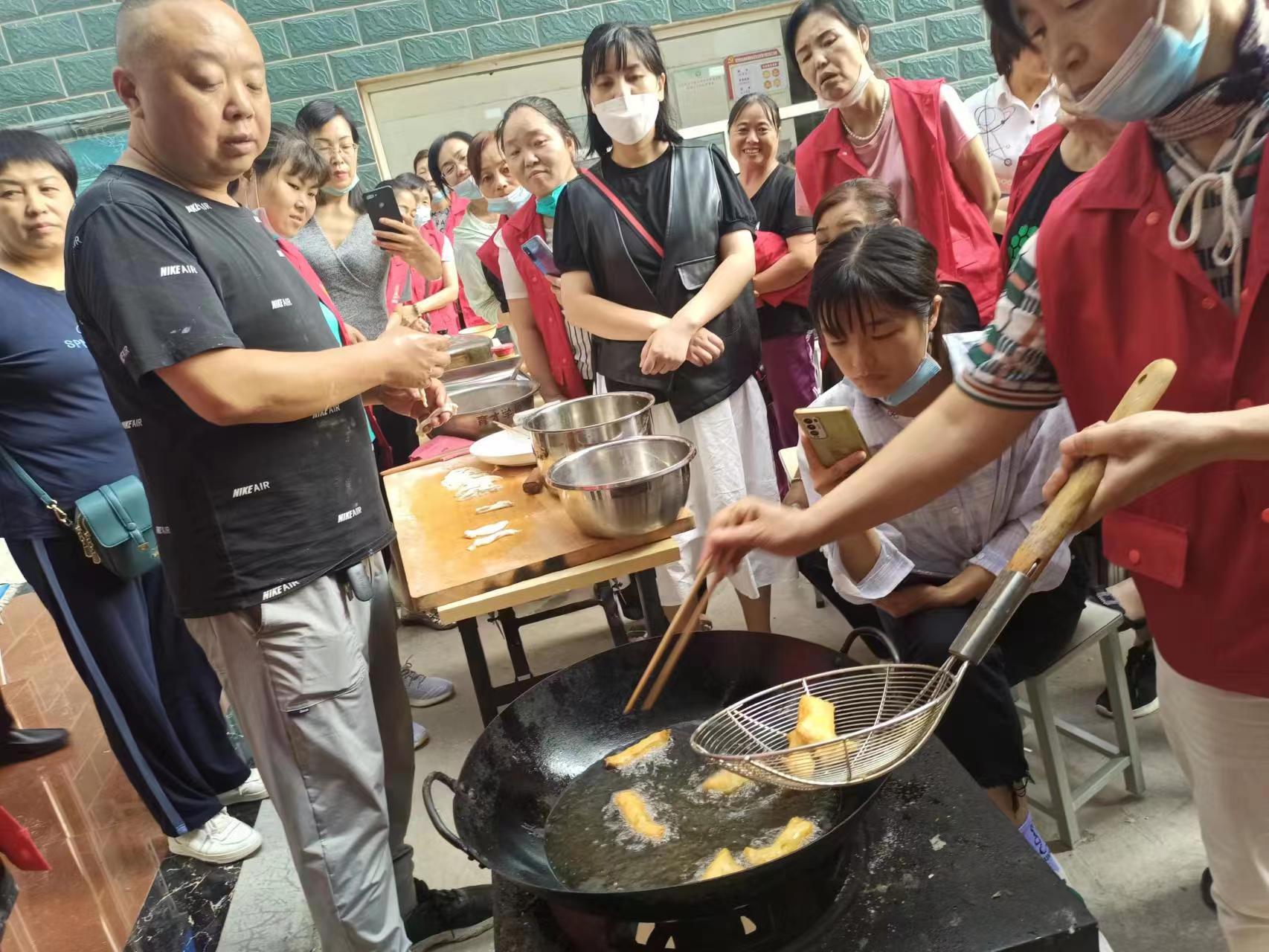 呱呱暗号家政----烹饪培训